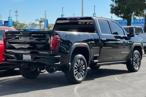 Onyx Black 2024 GMC Sierra 2500 Denali Ultimate