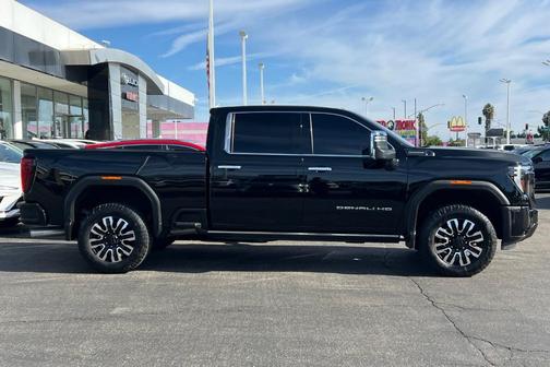 Onyx Black 2024 GMC Sierra 2500 Denali Ultimate