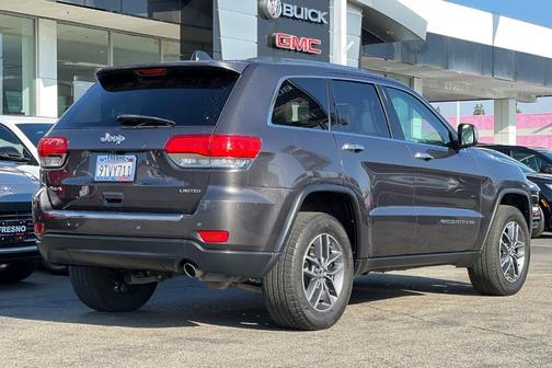Granite Crystal Clearcoat Metallic 2018 Jeep Grand Cherokee Limited