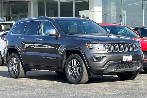 Granite Crystal Clearcoat Metallic 2018 Jeep Grand Cherokee Limited