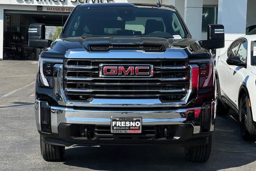 Onyx Black 2026 GMC Sierra 2500 SLE