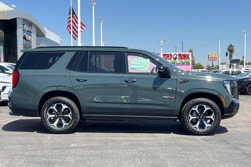 Midnight Pine 2026 GMC Yukon AT4
