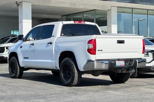 Super White 2016 Toyota Tundra SR5