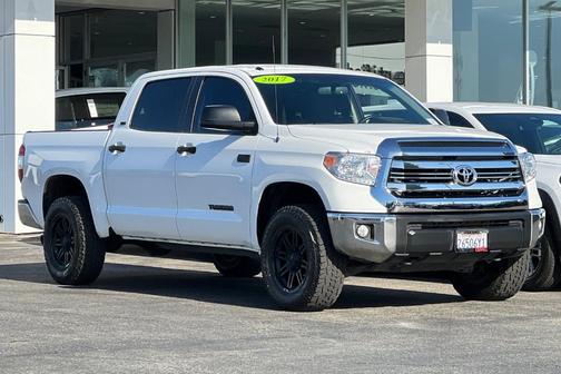 Super White 2016 Toyota Tundra SR5