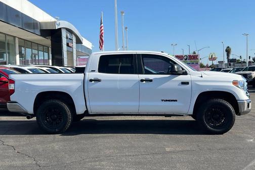 Super White 2016 Toyota Tundra SR5