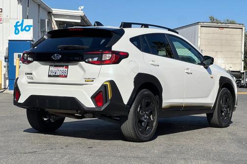 Crystal White Pearl 2024 Subaru Crosstrek Sport