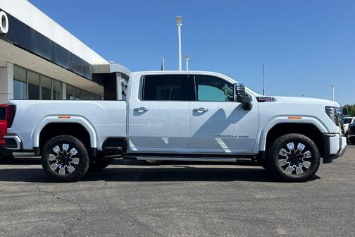 Glacier White 2026 GMC Sierra 2500 Denali
