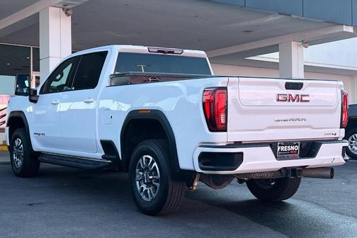 Summit White 2021 GMC Sierra 2500 AT4