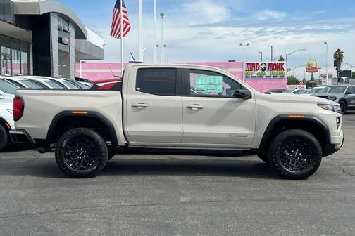 Dune 2026 GMC Canyon Elevation