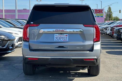 Satin Steel Metallic 2022 GMC Yukon SLT