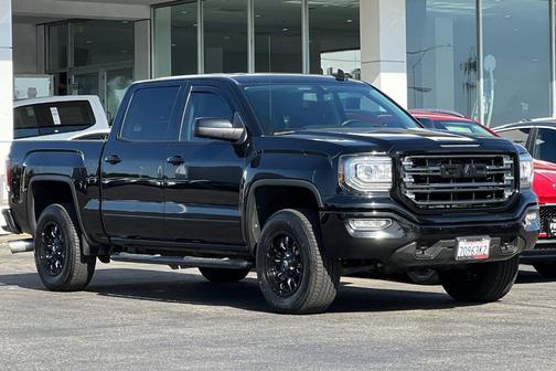 Onyx Black 2018 GMC Sierra 1500 SLT