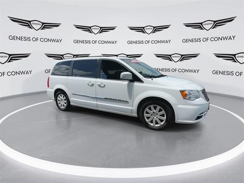 2016 Chrysler Town & Country Touring