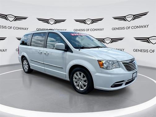 2016 Chrysler Town & Country Touring