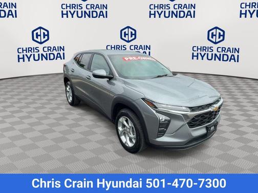 Sterling Gray Metallic 2024 Chevrolet Trax LS