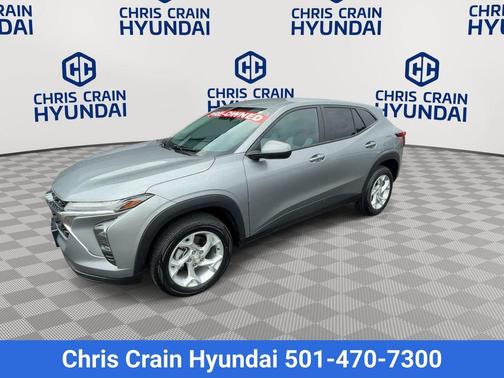 Sterling Gray Metallic 2024 Chevrolet Trax LS