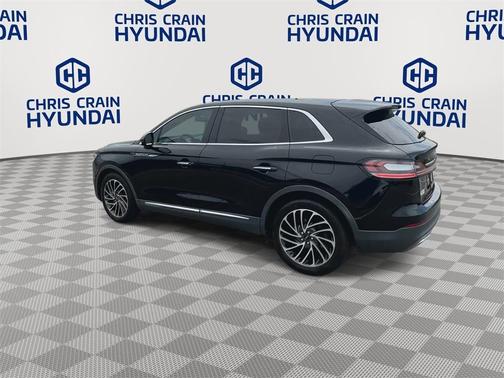 2019 Lincoln Nautilus Reserve
