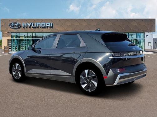 2026 Hyundai IONIQ 5 SE