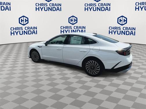 2025 Hyundai SONATA Hybrid SEL