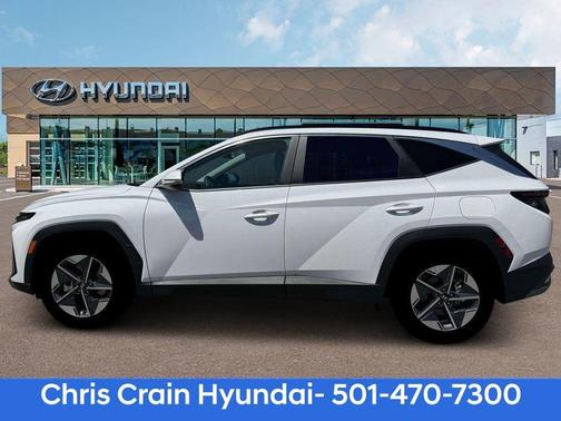 White Pearl 2026 Hyundai TUCSON SEL Premium