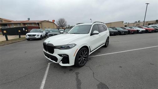 2022 BMW X7 M50i