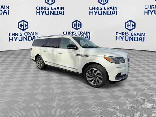 2023 Lincoln Navigator L Reserve