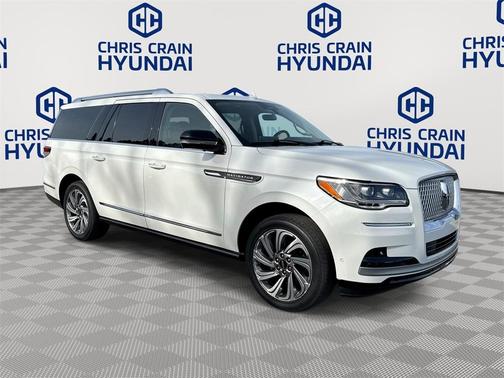 2023 Lincoln Navigator L Reserve