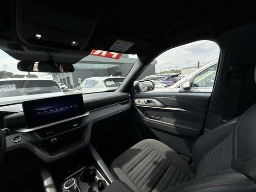 Gray Metallic 2025 Ford Explorer ST-Line