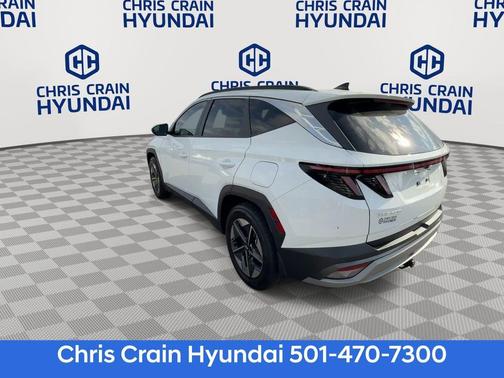 White Pearl 2025 Hyundai TUCSON SEL Convenience