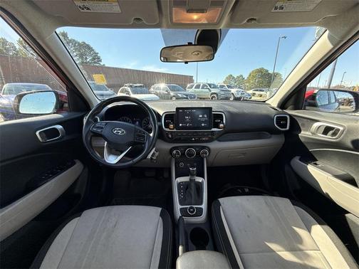 2021 Hyundai VENUE SEL