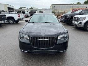 2019 Chrysler 300 Touring