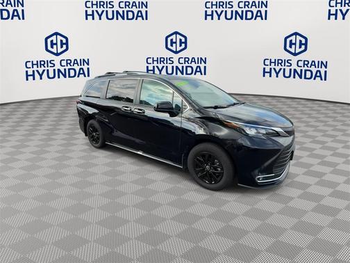 2024 Toyota Sienna XLE