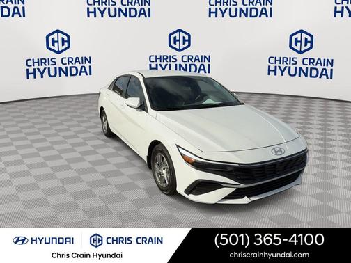 2025 Hyundai ELANTRA SE