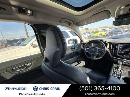 2021 Volvo XC60 T5 Momentum