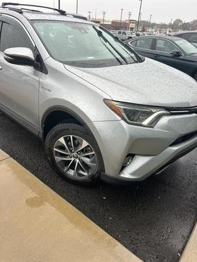 2018 Toyota RAV4 Hybrid XLE