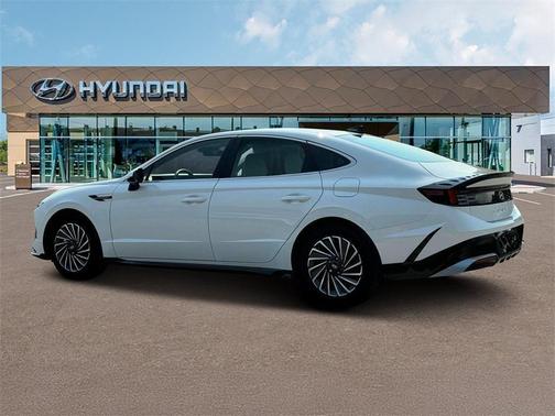 2025 Hyundai SONATA Hybrid SEL