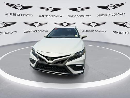 Ice 2023 Toyota Camry SE
