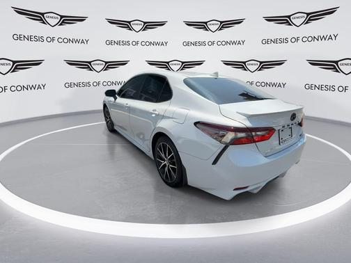 Ice 2023 Toyota Camry SE