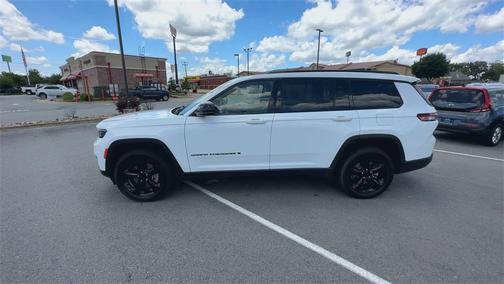 2021 Jeep Grand Cherokee L Laredo