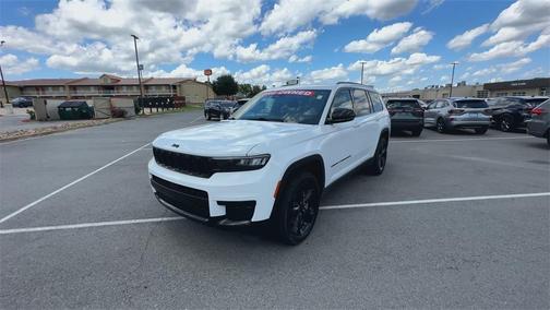 2021 Jeep Grand Cherokee L Laredo
