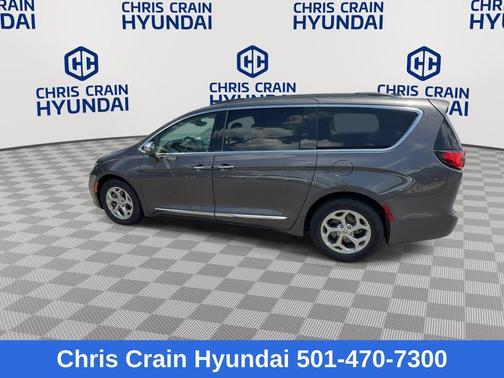 Crystal Metallic 2022 Chrysler Pacifica Limited