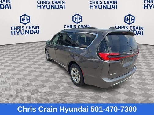 Crystal Metallic 2022 Chrysler Pacifica Limited