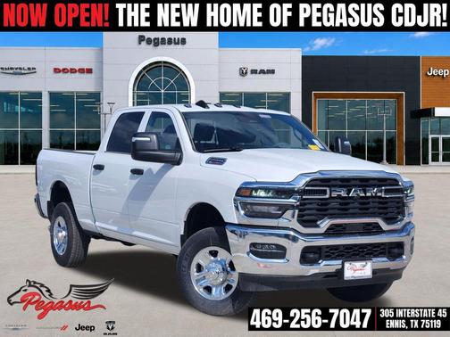 Bright White Clearcoat 2026 RAM 2500 Tradesman Crew Cab 4x4 6'4' Box