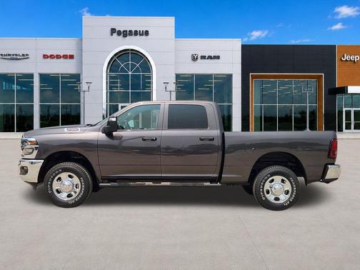 Granite Crystal Metallic Clearcoat 2026 RAM 2500 Tradesman Crew Cab 4x4 6'4' Box