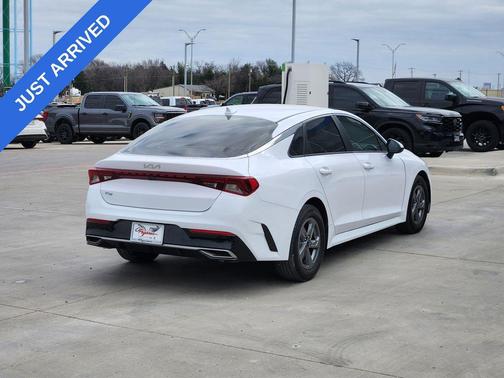 2022 Kia K5 LXS