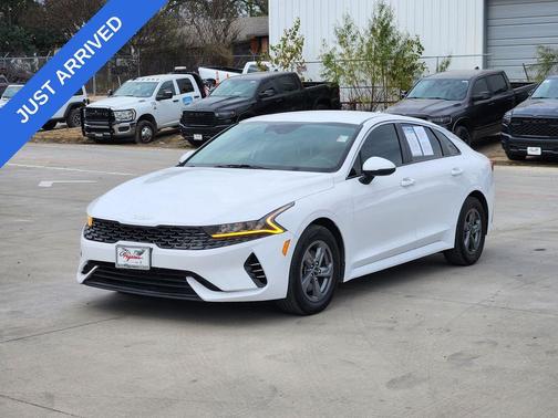 2022 Kia K5 LXS