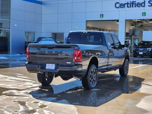 2026 RAM 3500 Laramie Crew Cab 4x4 8' Box