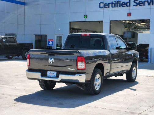 2024 RAM 2500 Tradesman Crew Cab 4x4 6'4' Box