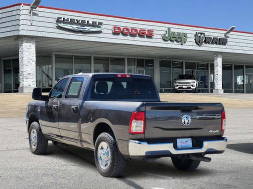 2024 RAM 2500 Tradesman Crew Cab 4x4 6'4' Box