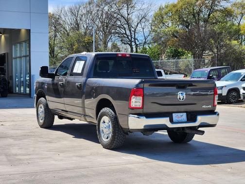 2024 RAM 2500 Tradesman Crew Cab 4x4 6'4' Box