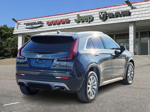 2020 Cadillac XT4 Premium Luxury